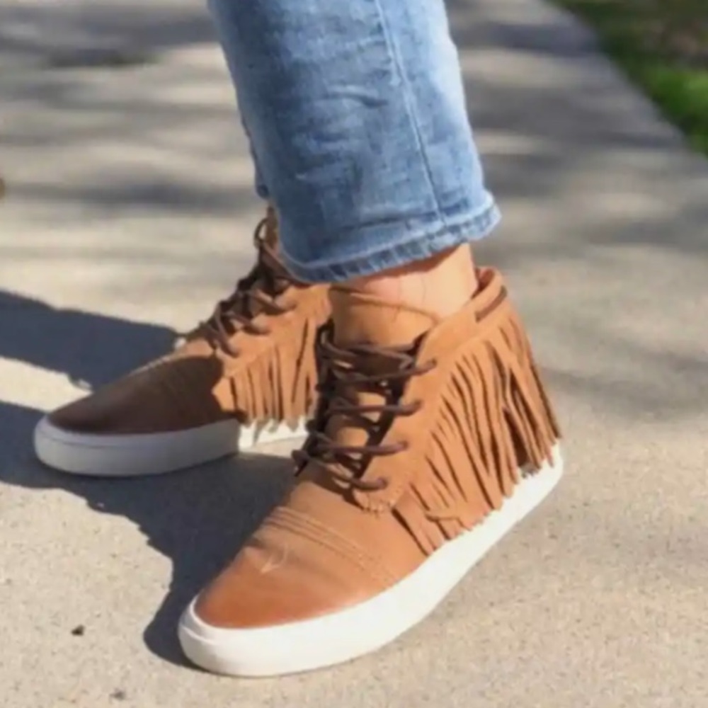 Durango® Music City™ Women's Fringe Lacer Sneaker Boot